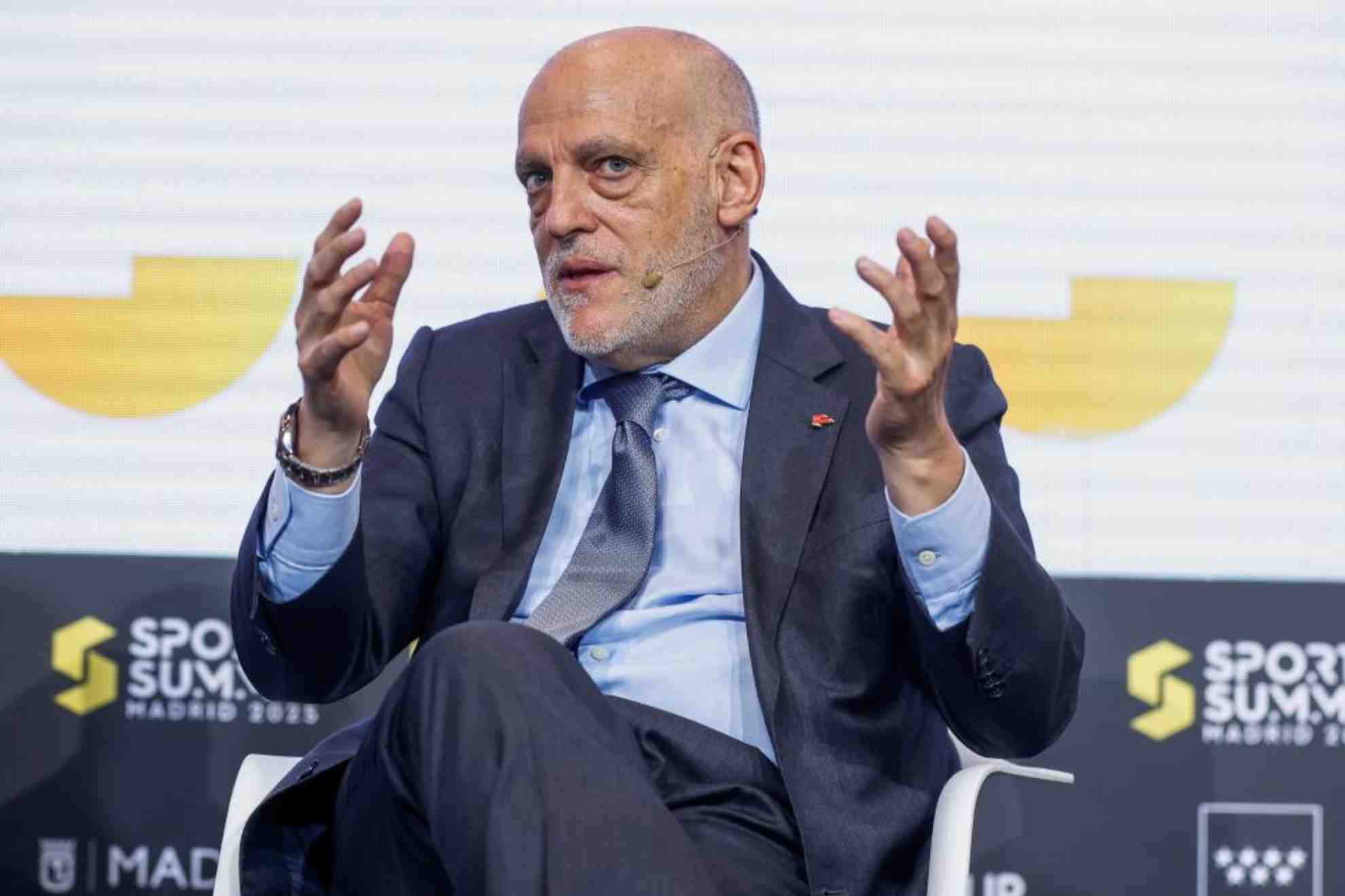 事框架的行 事框架的行