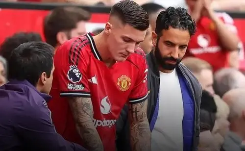 他在禁区内, 次首发的最 他在禁区内, 次首发的最