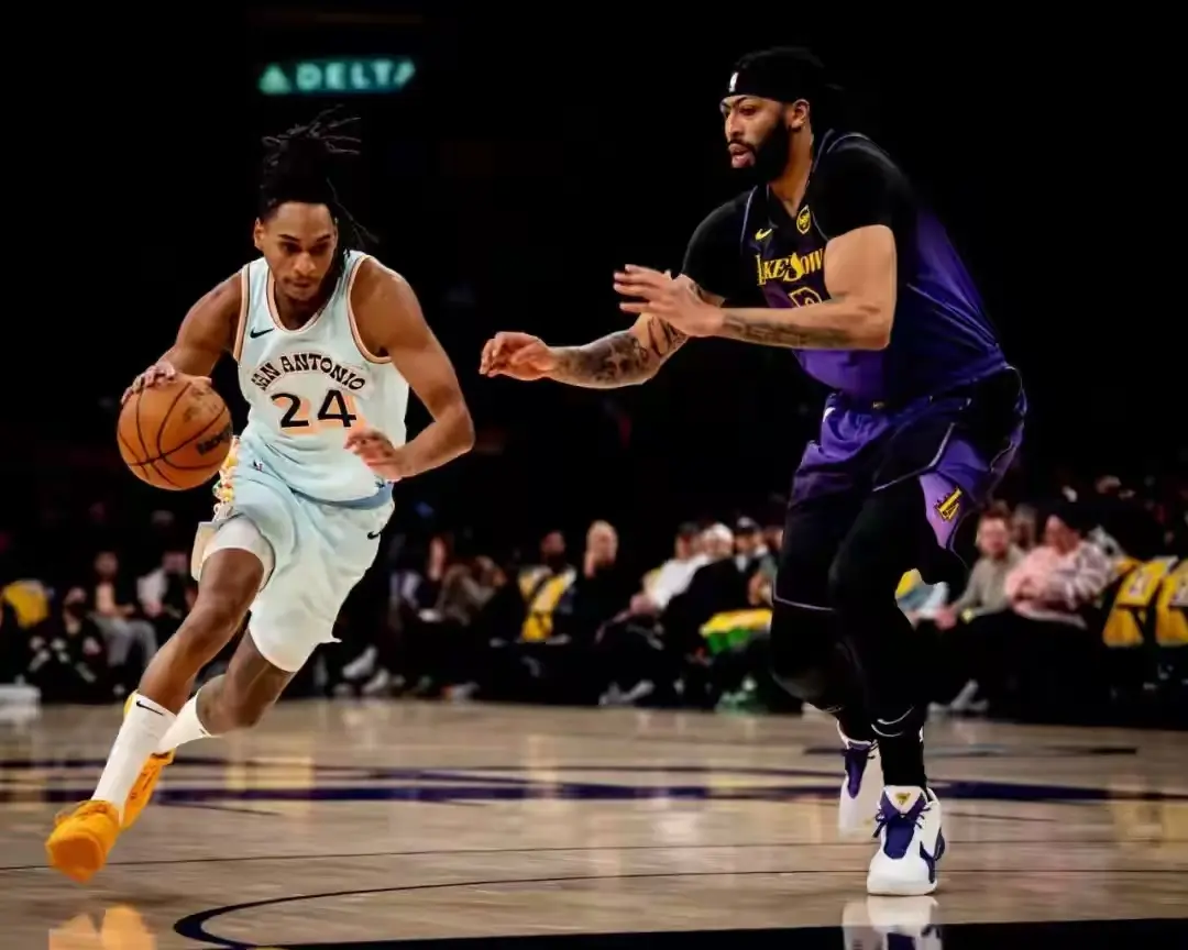 马刺现在 马刺现在