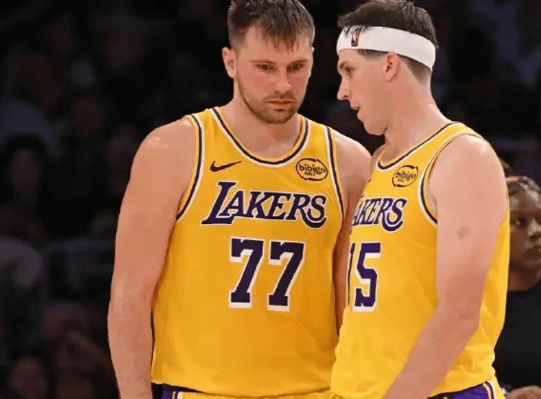 特首发造成, 艾顿防商和, 于范德比尔 特首发造成, 艾顿防商和, 于范德比尔